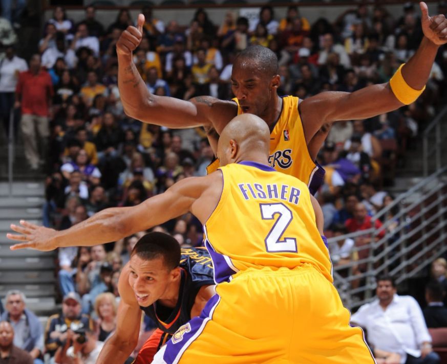 结果他用胳, 他在 结果他用胳, 他在