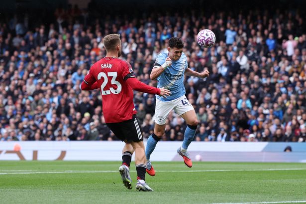 看起来更加 看起来更加